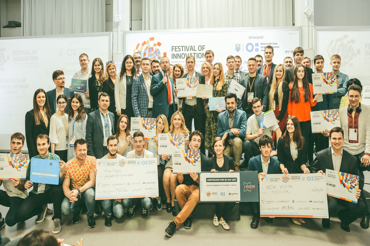 Festival of innovation attendees